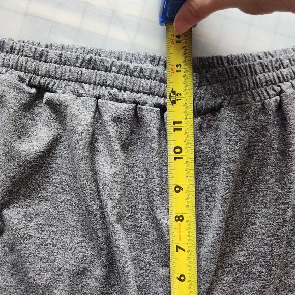 Vuori Boyfriend Short Heather Grey XL - Picture 11 of 11